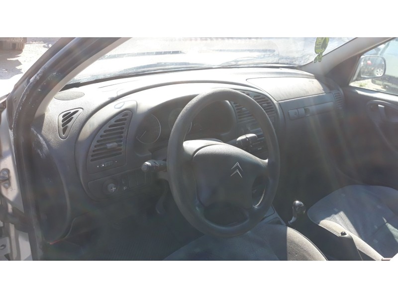 citroen xsara berlina del año 2002