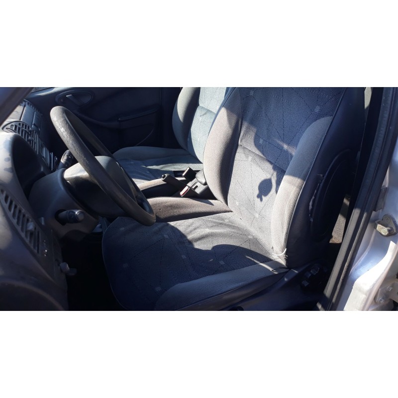 citroen xsara berlina del año 2002