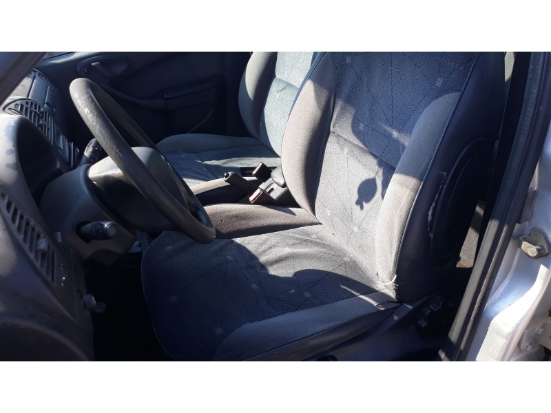 citroen xsara berlina del año 2002