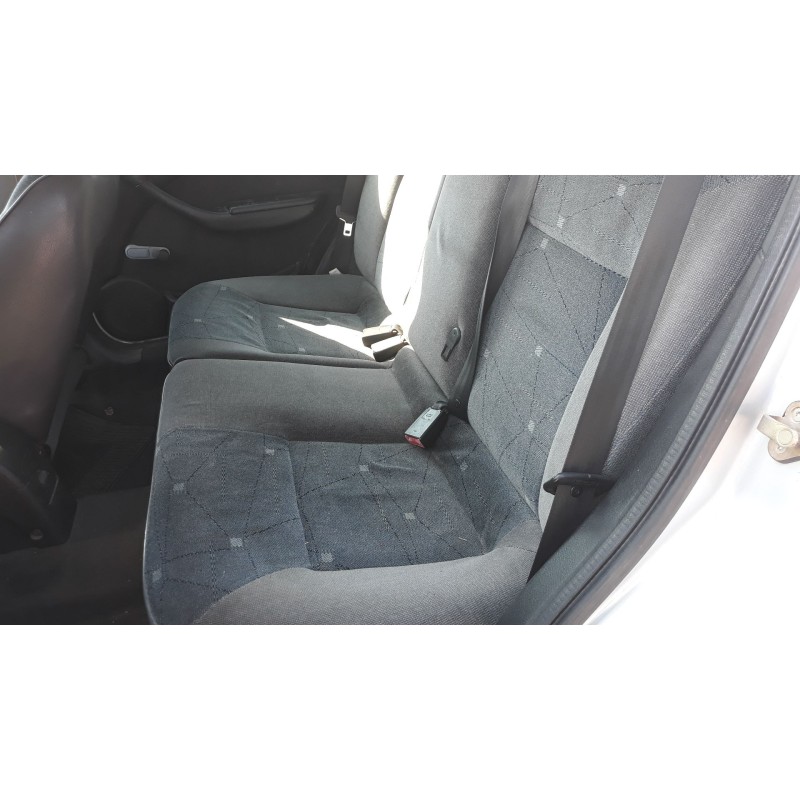 citroen xsara berlina del año 2002