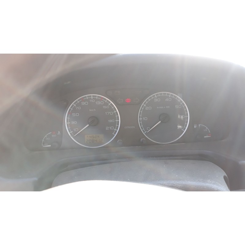 citroen xsara berlina del año 2002