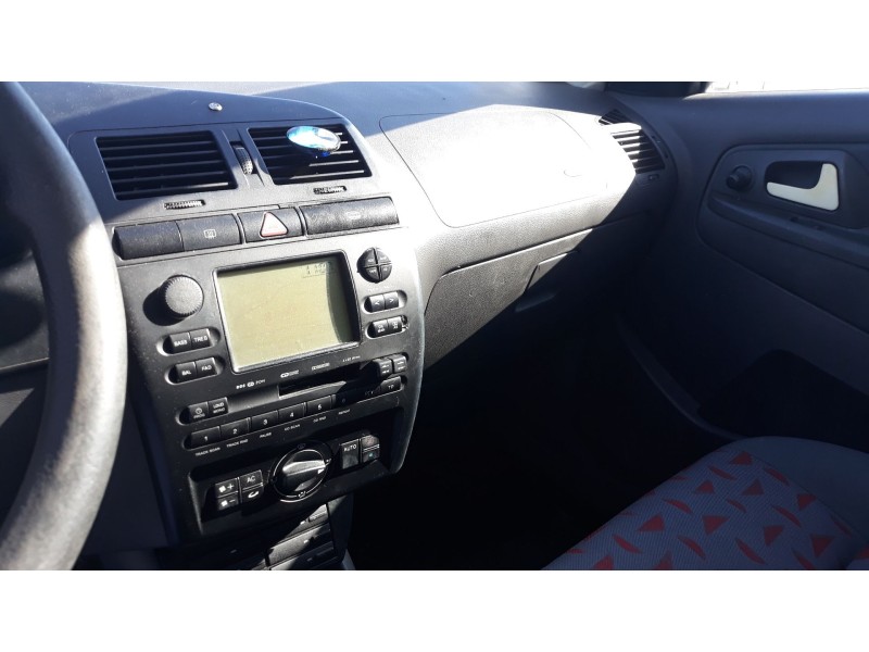 seat cordoba vario (6k5) del año 2001