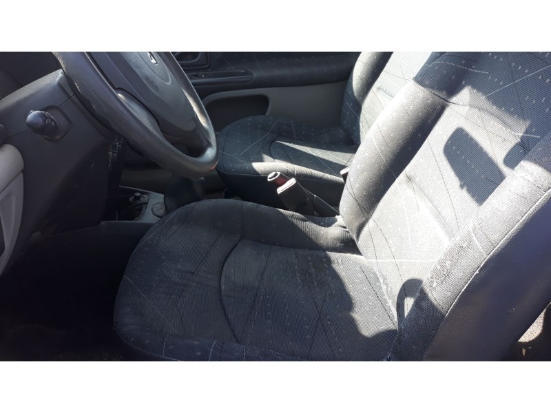 renault clio ii fase ii (b/cb0) del año 2001