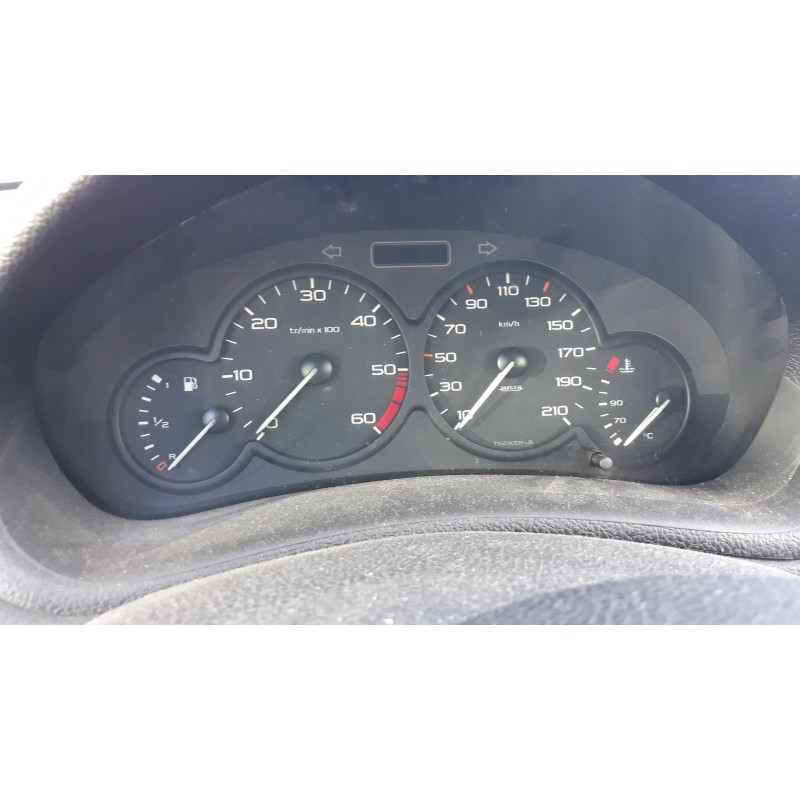 peugeot 206 berlina del año 2001