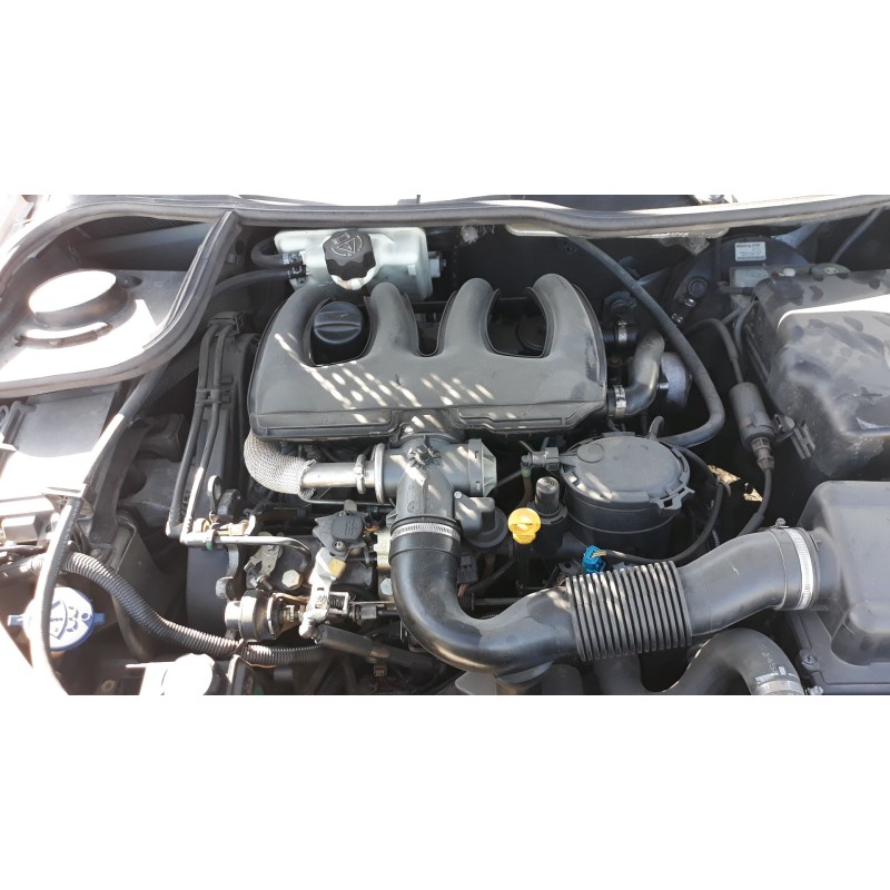 peugeot 206 berlina del año 2001