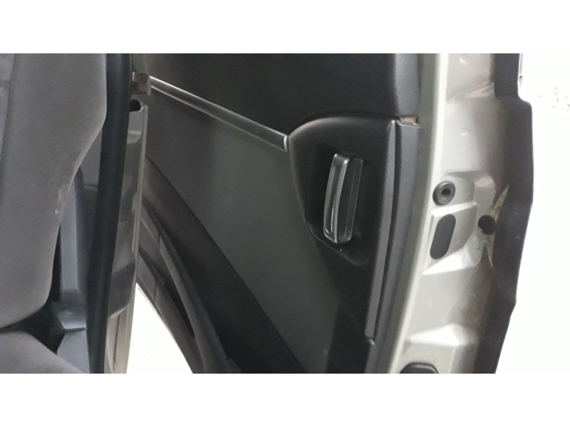 peugeot 807 del año 2005