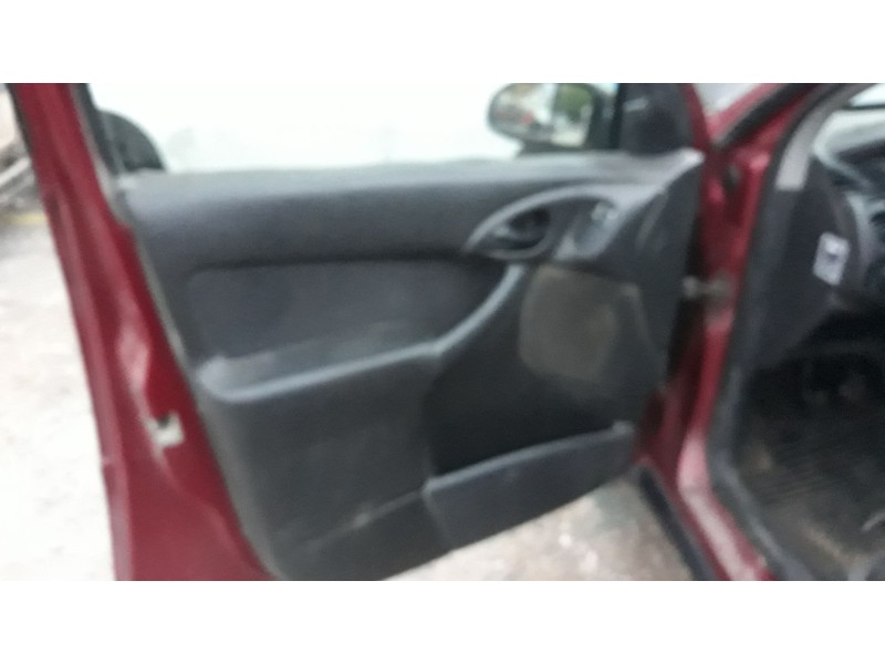 ford focus berlina (cak) del año 1999