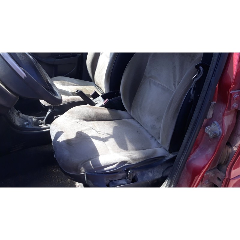 citroen xsara berlina del año 2002