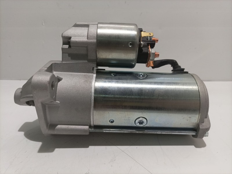 Recambio de soporte de paragolpe para mitsubishi galloper (hyundai) 2.5 turbodiesel referencia OEM IAM CGB23869  