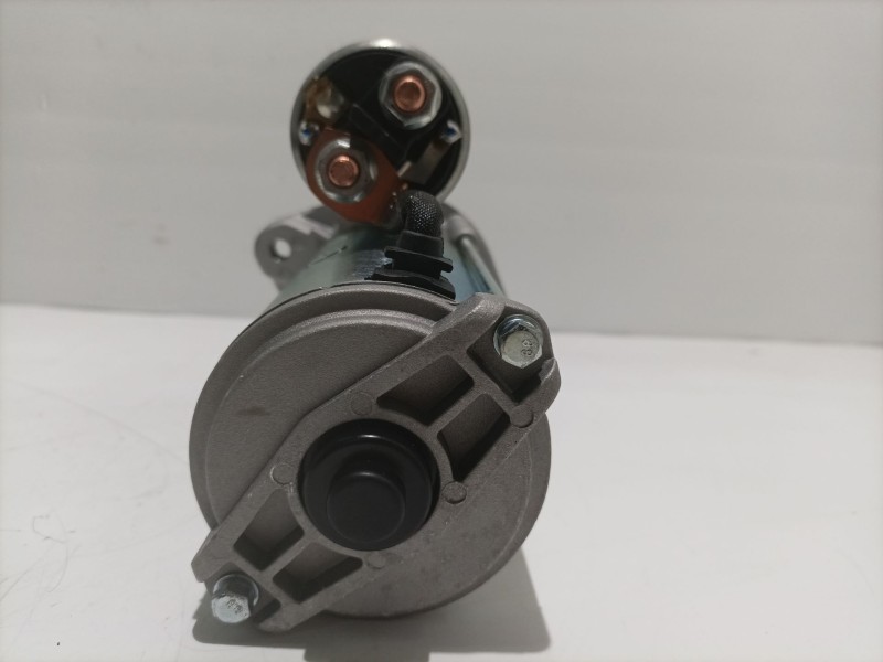 Recambio de soporte de paragolpe para mitsubishi galloper (hyundai) 2.5 turbodiesel referencia OEM IAM CGB23869  