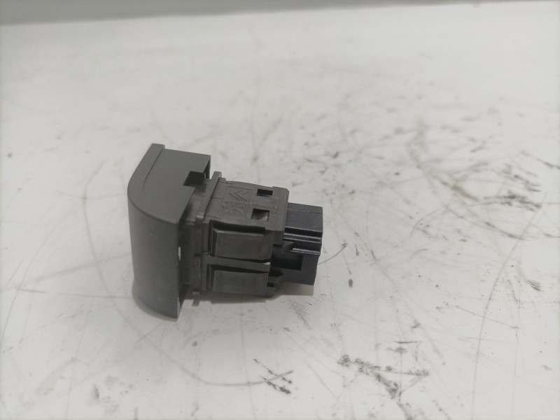 Recambio de interruptor para peugeot 207 referencia OEM IAM 96570636XT  