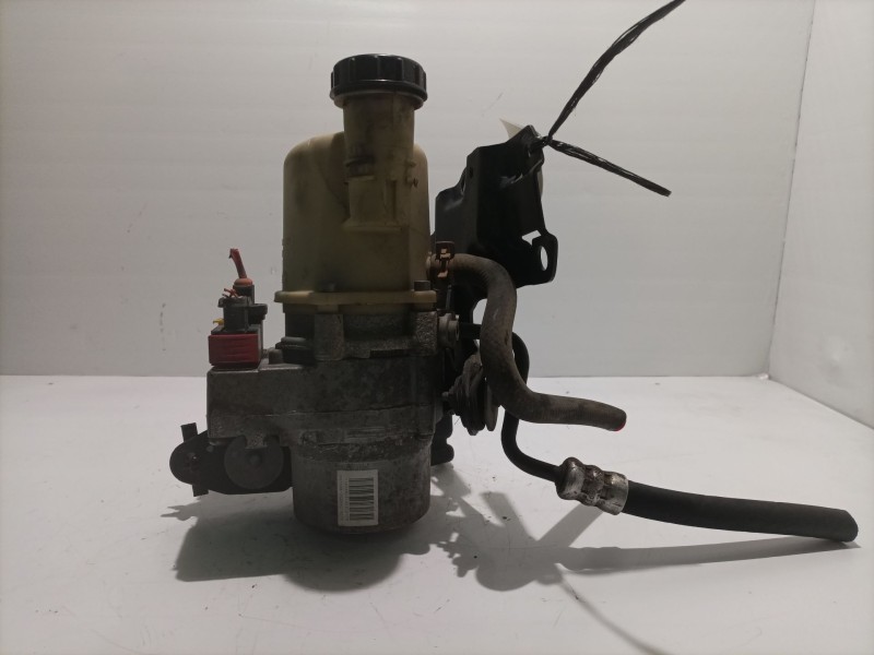 Recambio de bomba direccion para dacia logan referencia OEM IAM 114728D5122410070 8200385183 