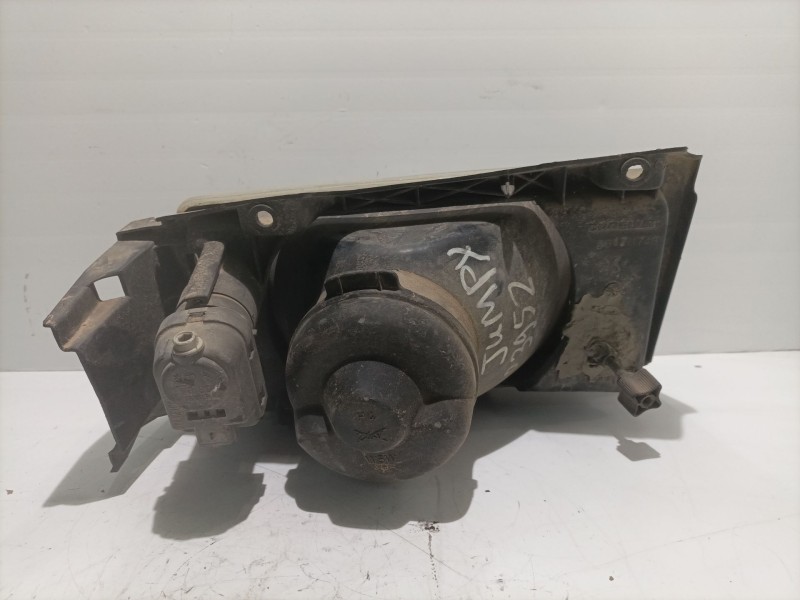 Recambio de faro izquierdo para citroen jumpy 1.9 diesel referencia OEM IAM 36170748  