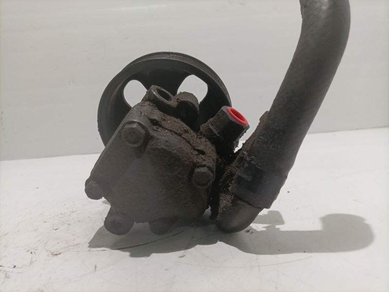 Recambio de bomba agua para kia sorento 2.5 crdi concept referencia OEM IAM 251004A300  