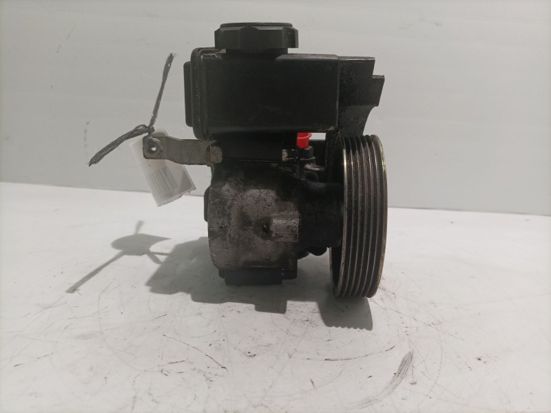 Recambio de bomba direccion para peugeot 206 berlina 1.9 diesel referencia OEM IAM 9638668180  