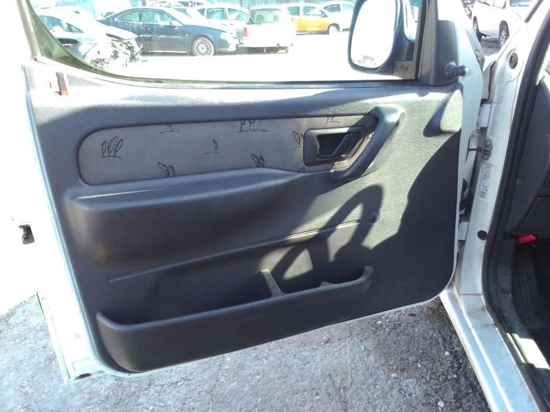 peugeot partner (s1) del año 2001