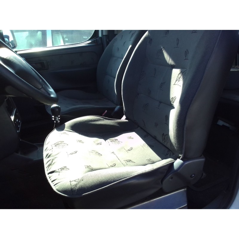 peugeot partner (s1) del año 2001