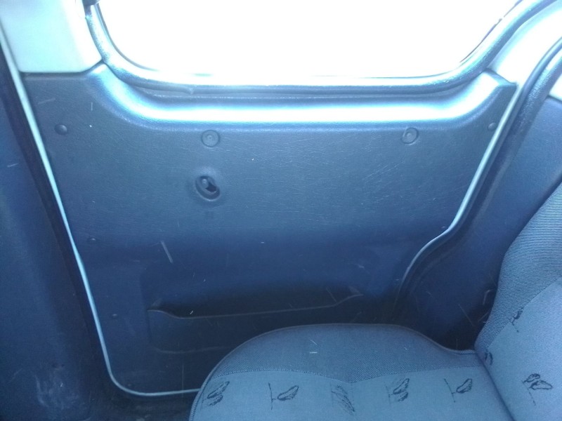 peugeot partner (s1) del año 2001