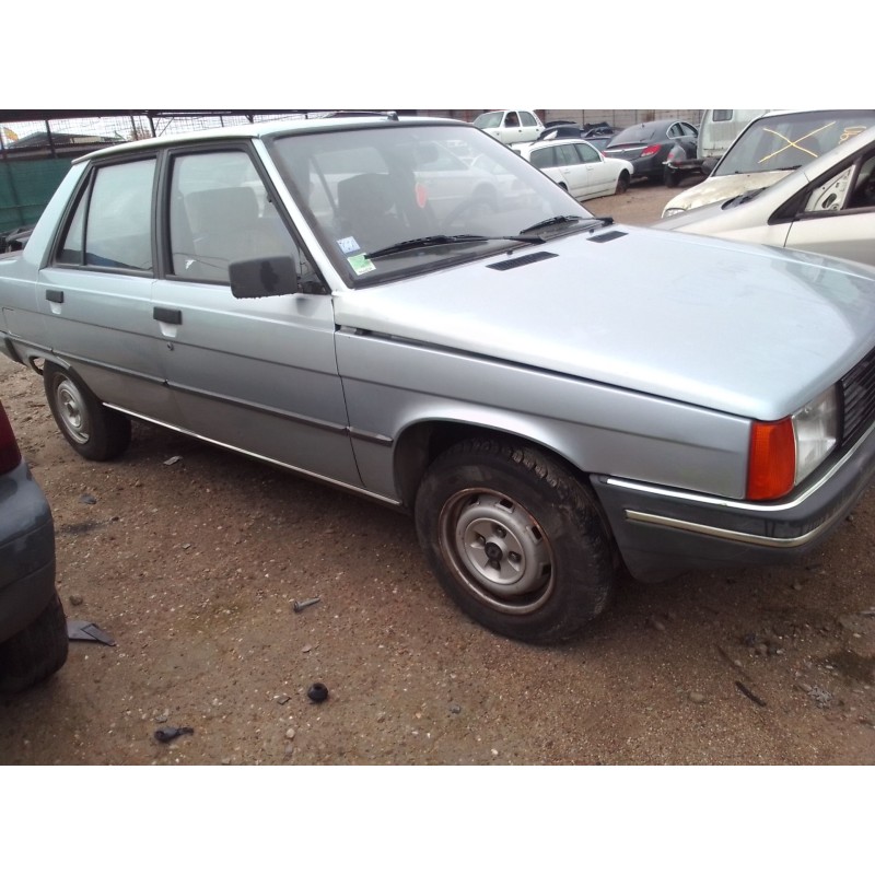 renault r9 del año 0