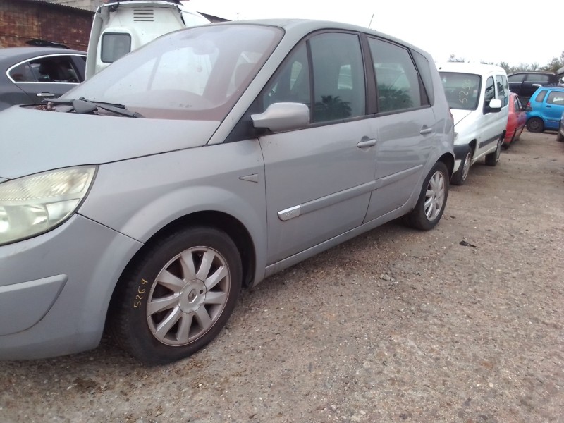renault scenic ii del año 2004
