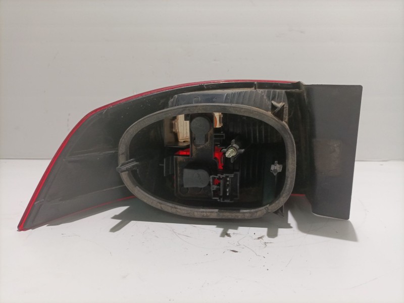 Recambio de piloto trasero derecho para renault laguna ii (bg0) 1.6 referencia OEM IAM 8200002474  