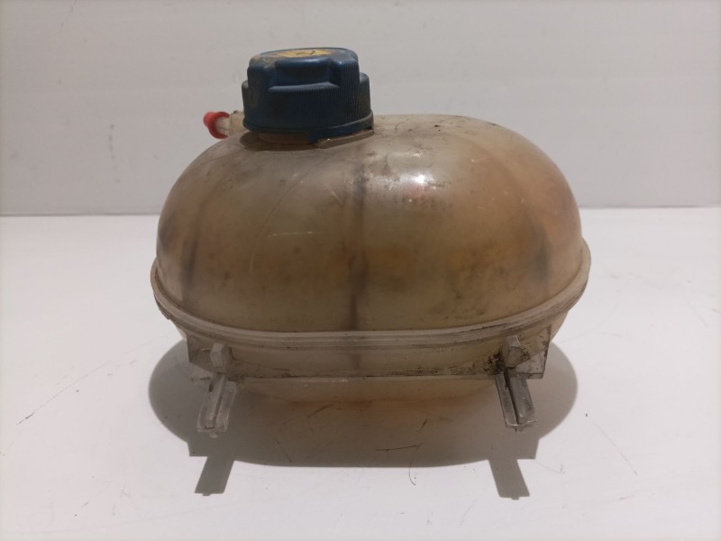 Recambio de deposito expansion para fiat nuova 500 lounge referencia OEM IAM 0051956876  