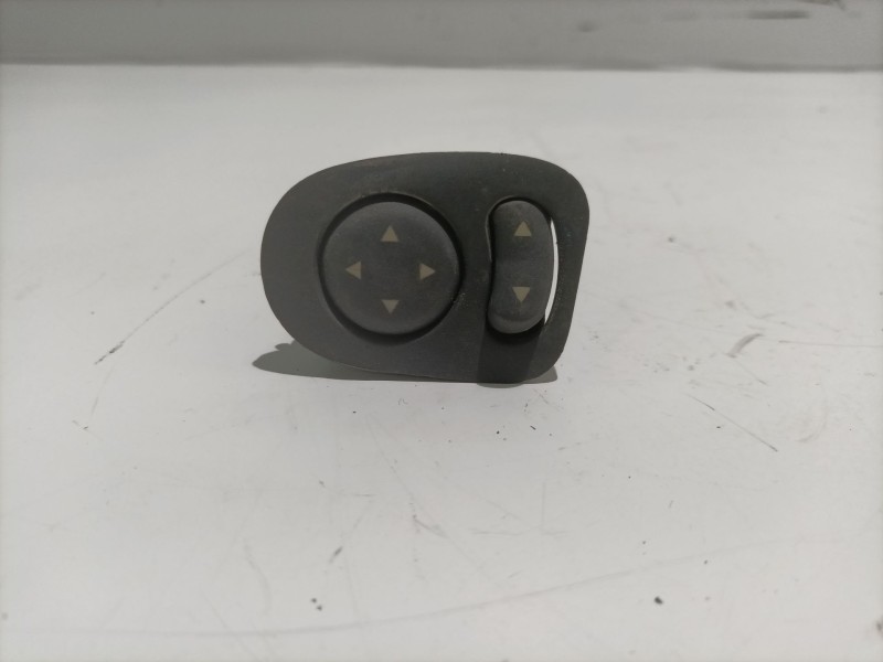 Recambio de mando retrovisor para fiat nuova 500 lounge referencia OEM IAM Lh735443199  