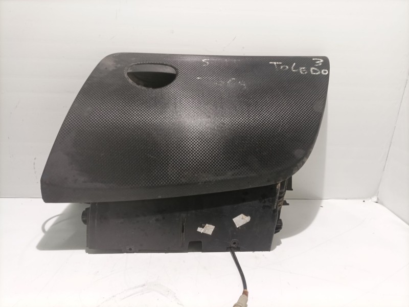Recambio de guantera para seat toledo (5p2) sport referencia OEM IAM 5P1857103  