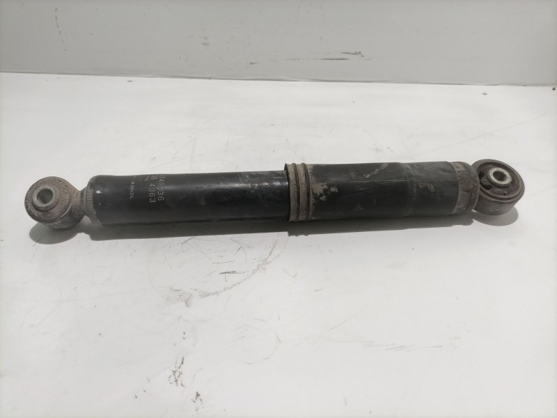 Recambio de amortiguador trasero izquierdo para fiat nuova 500 lounge referencia OEM IAM 50709731 GB48036 