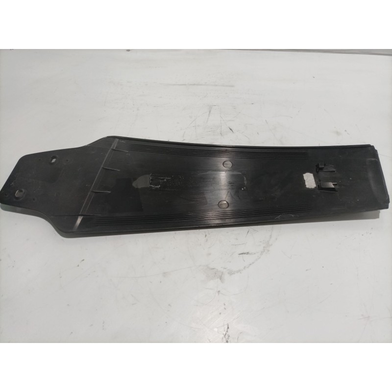 Recambio de moldura para volkswagen passat cc (357) referencia OEM IAM 3C8853317B  