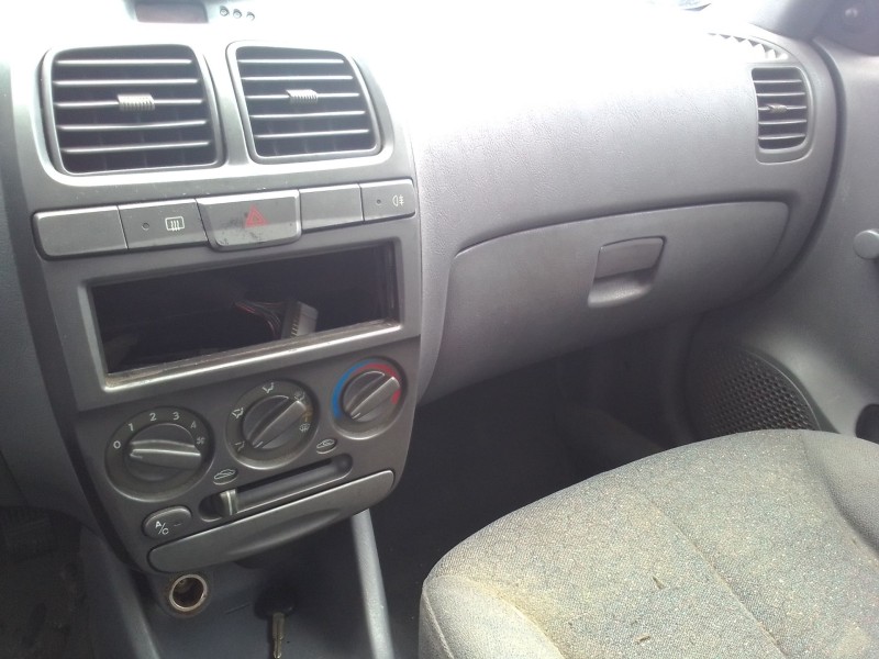 hyundai accent (lc) del año 2000