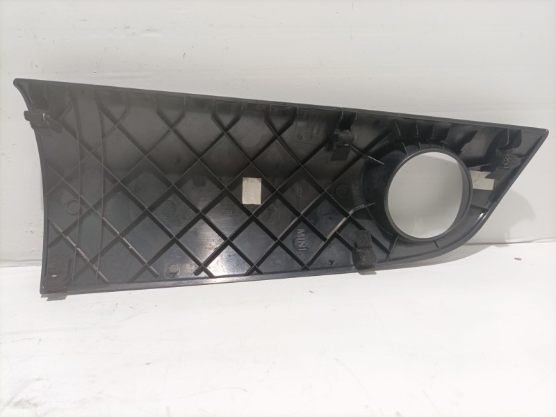 Recambio de moldura para mini one referencia OEM IAM 712433804  