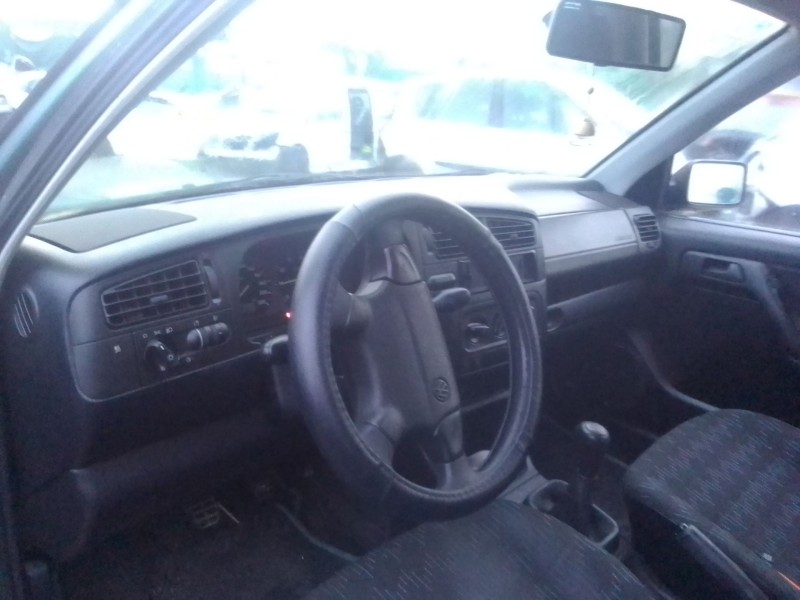 volkswagen golf iii berlina (1h1) del año 1996