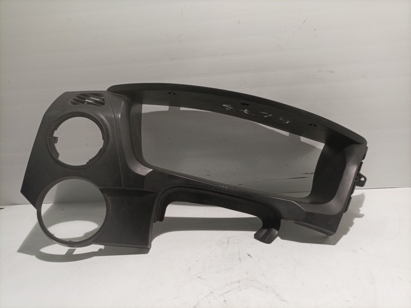 Recambio de mascara cuadro instrumentos para ssangyong actyon referencia OEM IAM 7659031000HCH  