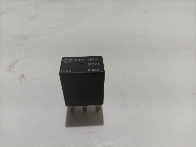 Recambio de rele para ssangyong actyon referencia OEM IAM 8441006010  