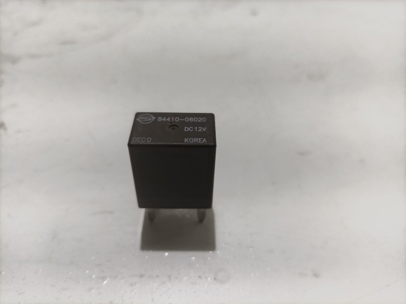 Recambio de rele para ssangyong actyon referencia OEM IAM 8441006020  