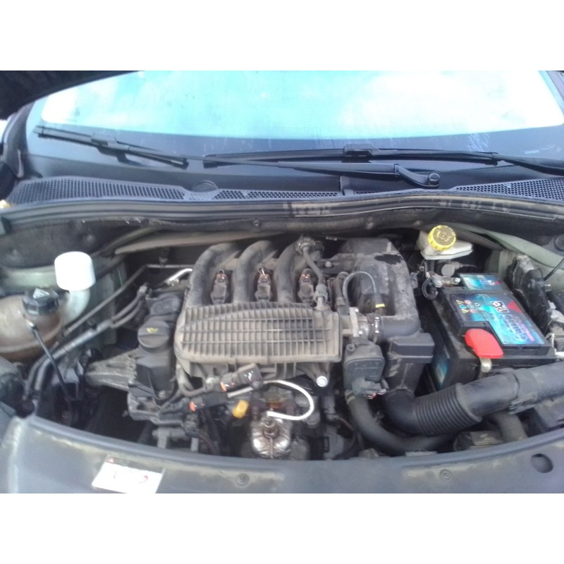 peugeot 208 del año 2012