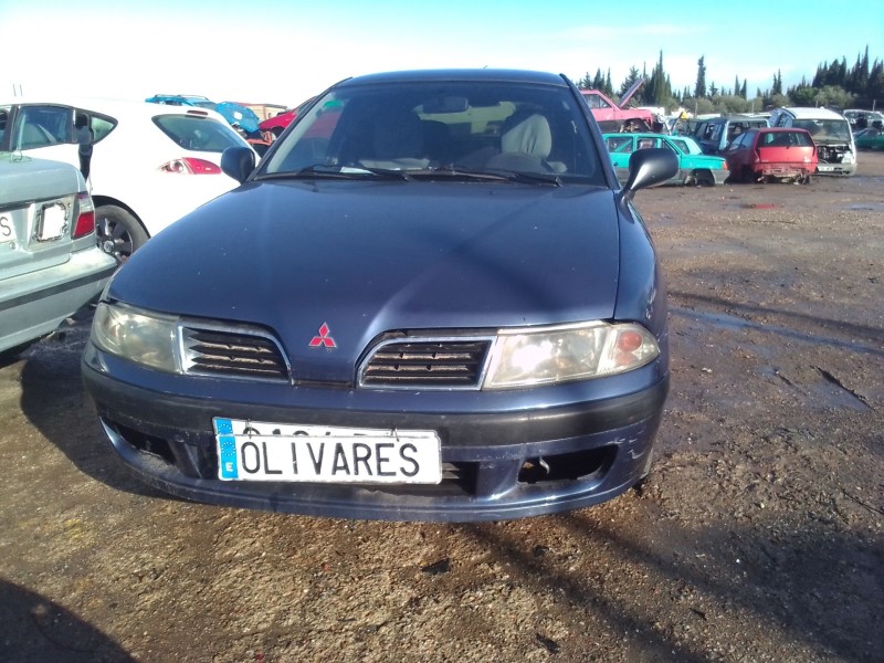 mitsubishi carisma berlina 5 (da0) del año 2002