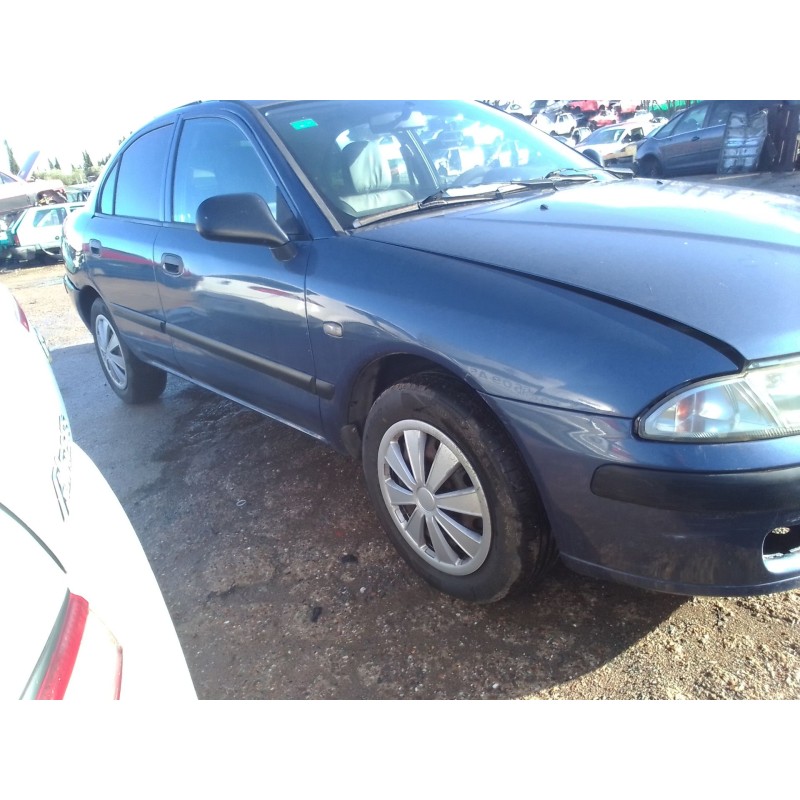 mitsubishi carisma berlina 5 (da0) del año 2002