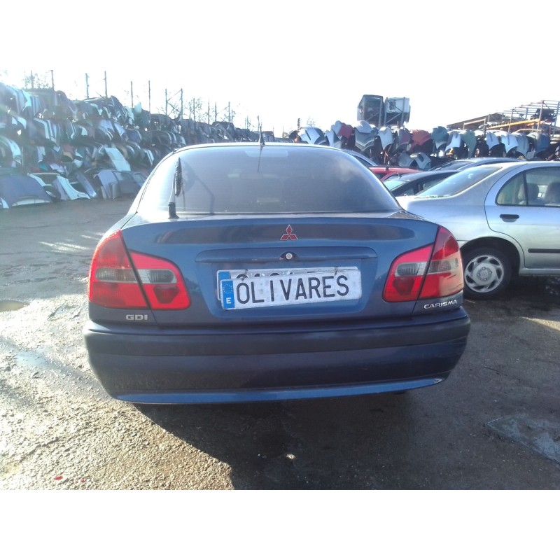 mitsubishi carisma berlina 5 (da0) del año 2002