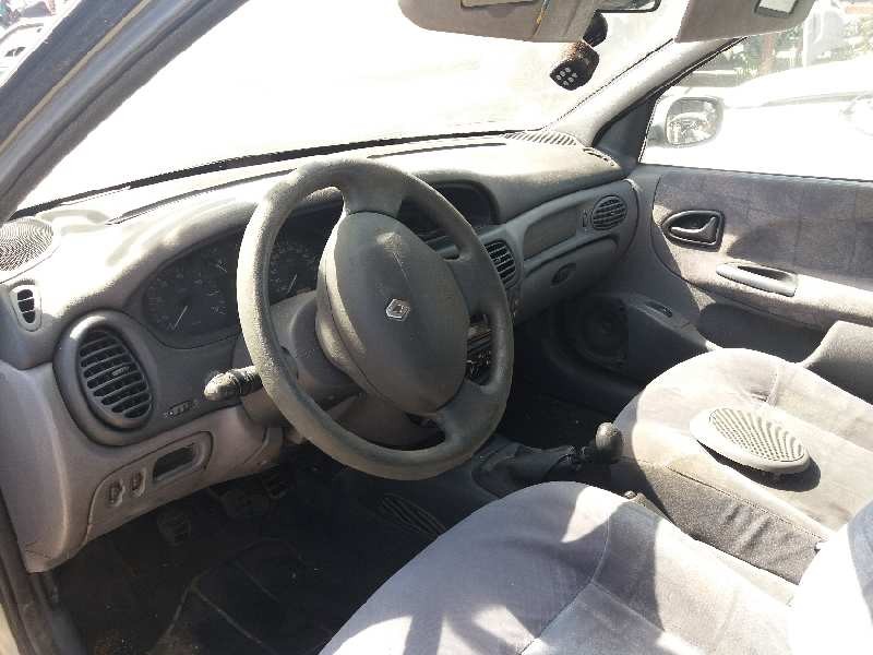 renault megane i classic (la0)    |   0.96 - 0.01 | 1996 - 2001 del año 1996