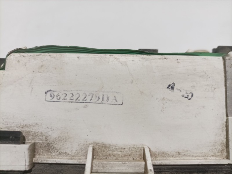 Recambio de cuadro instrumentos para daewoo aranos referencia OEM IAM 96222279DA  