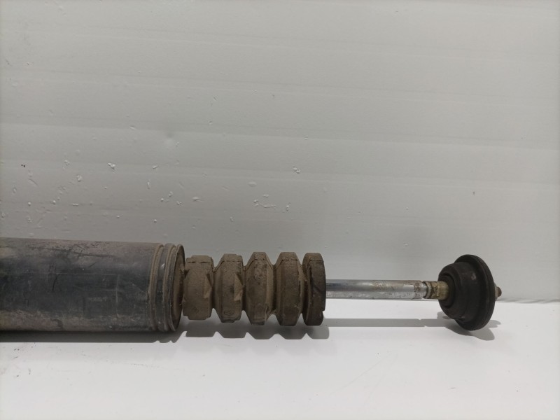 Recambio de amortiguador delantero izquierdo para renault clio iii referencia OEM IAM 820055669 03071000326 