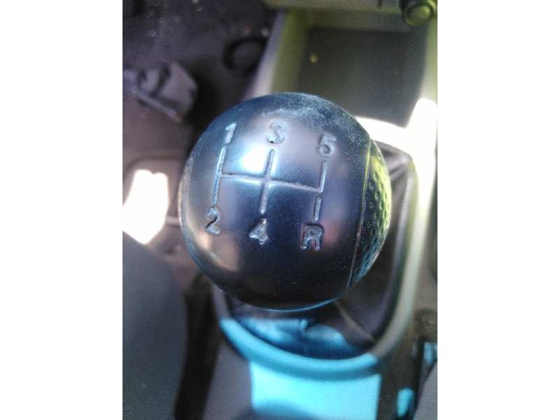 Recambio de pomo palanca cambio para chevrolet kalos 1.2 cat referencia OEM IAM   