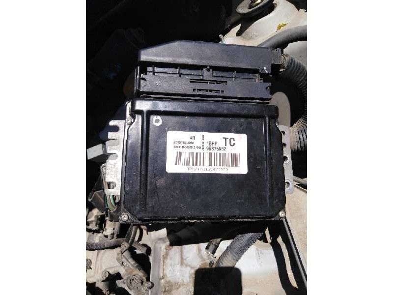 Recambio de centralita motor uce para chevrolet kalos 1.2 cat referencia OEM IAM 96376652 S010016040 