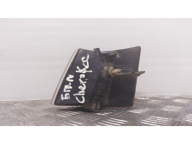 Recambio de piloto delantero derecho para chrysler jeep cherokee (xj) referencia OEM IAM    Recambio de piloto delantero derecho para chrysler jeep cherokee (xj) referencia OEM IAM