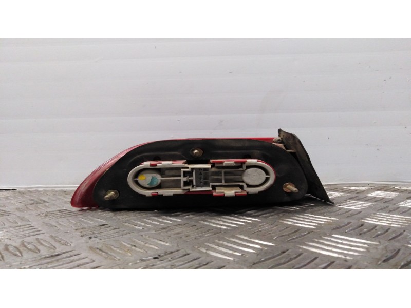 Recambio de piloto trasero derecho para alfa romeo 156 sportwagon (116) referencia OEM IAM   