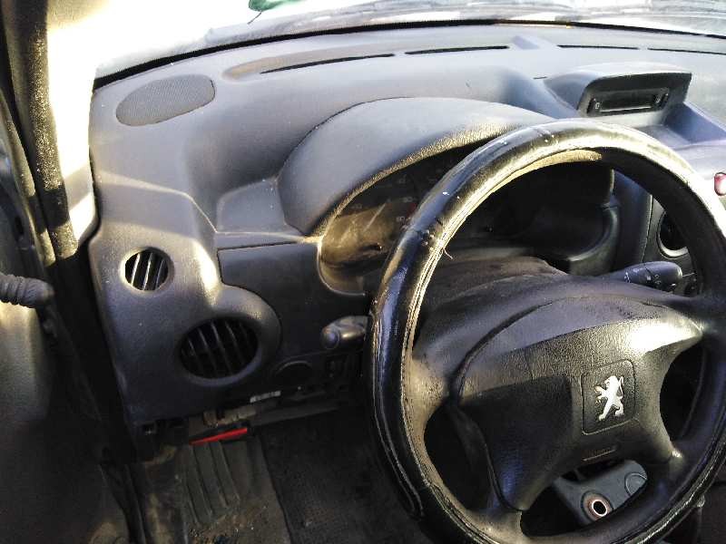 Recambio de salpicadero para peugeot partner (s1) 1.9 diesel referencia OEM IAM   