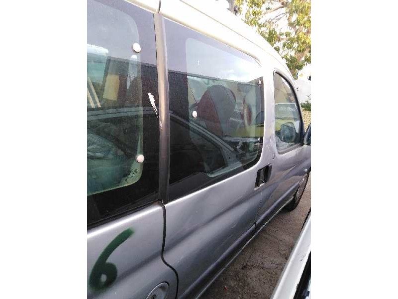 Recambio de puerta lateral corredera derecha para peugeot partner (s1) 1.9 diesel referencia OEM IAM    Recambio de puerta lateral corredera derecha para peugeot partner (s1) 1.9 diesel referencia OEM IAM