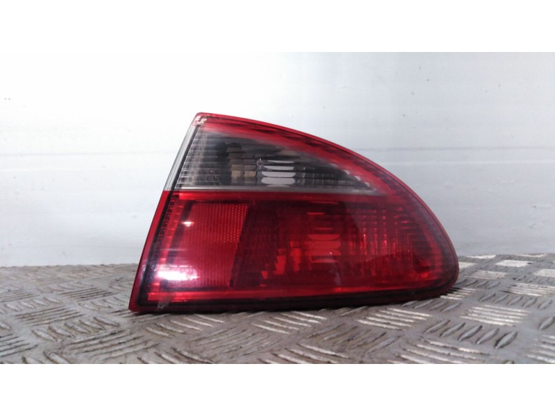 Recambio de piloto trasero derecho para seat leon (1m1) 1.6 16 v referencia OEM IAM    Recambio de piloto trasero derecho para seat leon (1m1) 1.6 16 v referencia OEM IAM